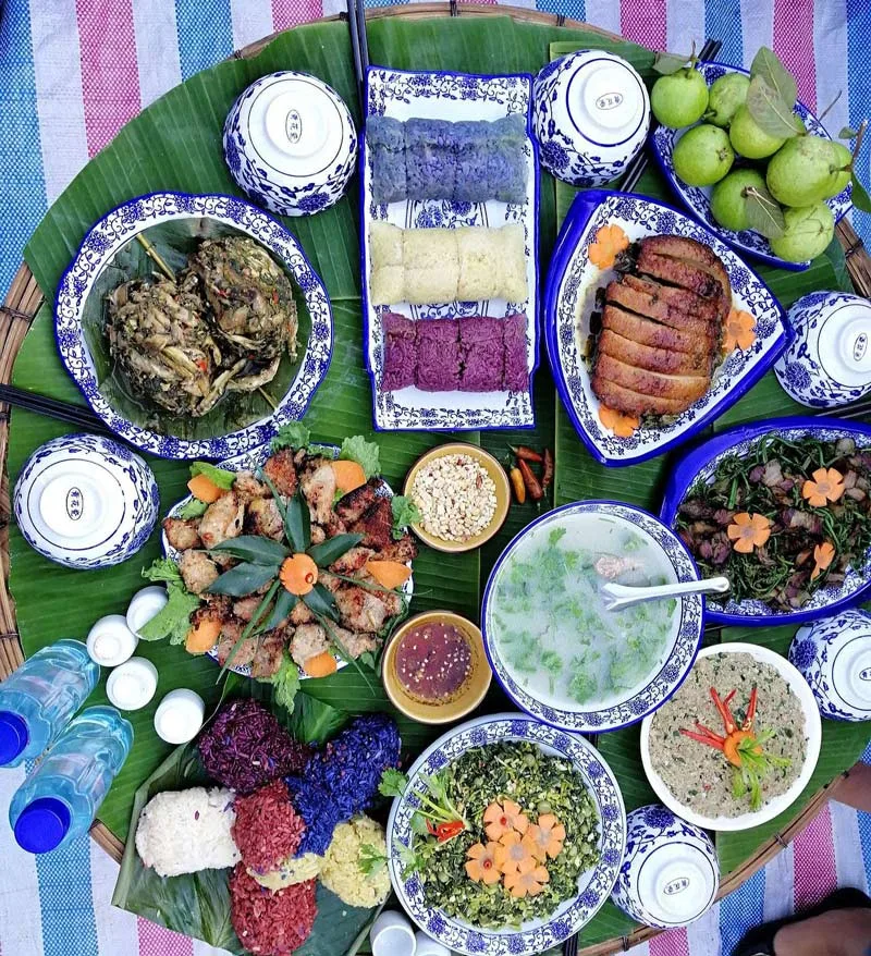 am thuc tay bac